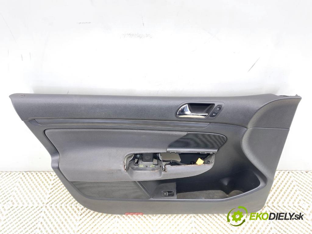 VW GOLF V liftback 2004 103 kW 2.0 TDI 1968 čalúnenie Dvere ľavy predný
