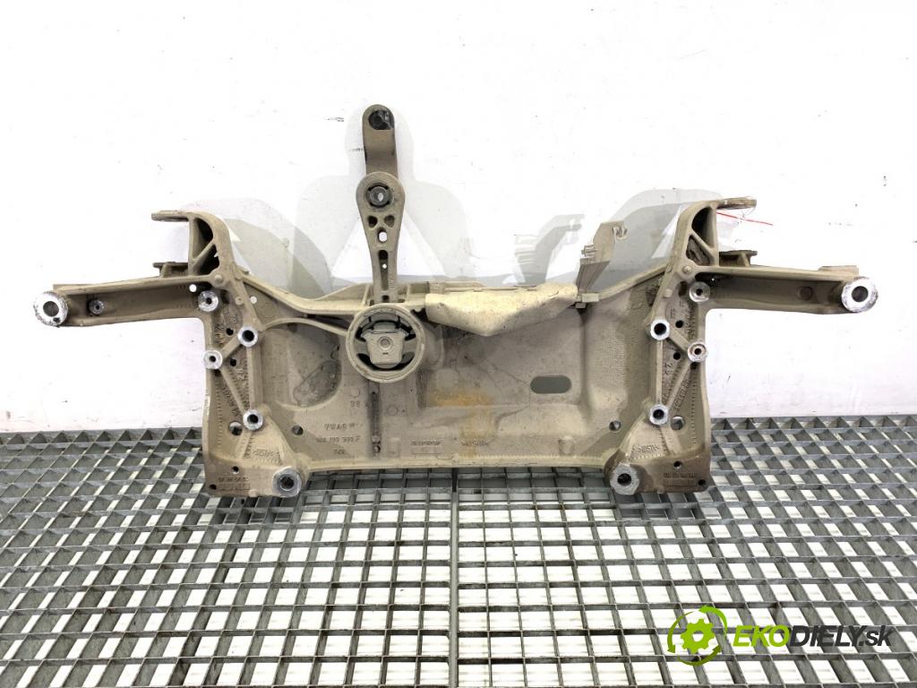 VW GOLF V liftback 2004 103 kW 2.0 TDI 1968 výztuha pod motor 1K0199369F (Přední výztuha)