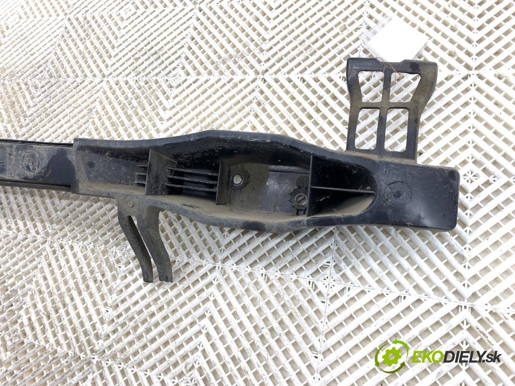 KIA PICANTO I liftback 2006 48 kW 1.1 1086 výztuha nárazníka zadní část  (Zadní výztuha)