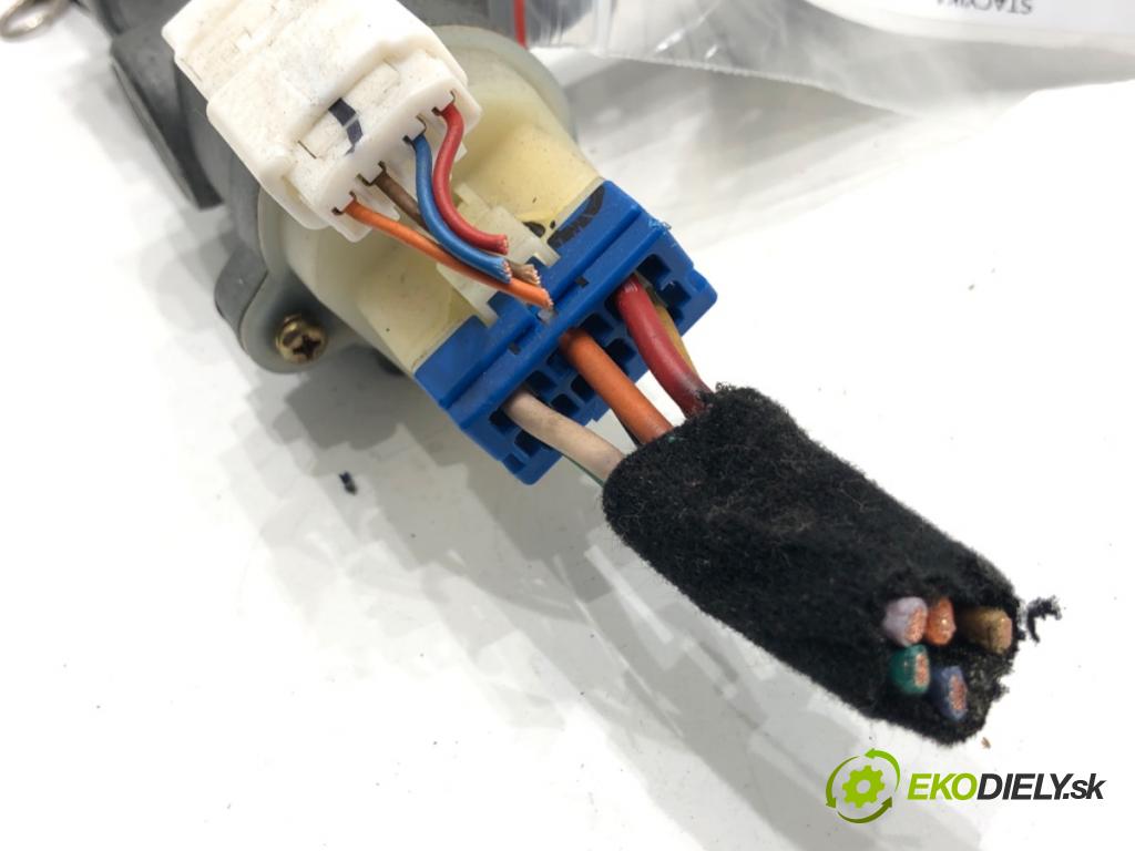 KIA PICANTO I liftback 2006 48 kW 1.1 1086 spinačka (Spínacia skrinka)