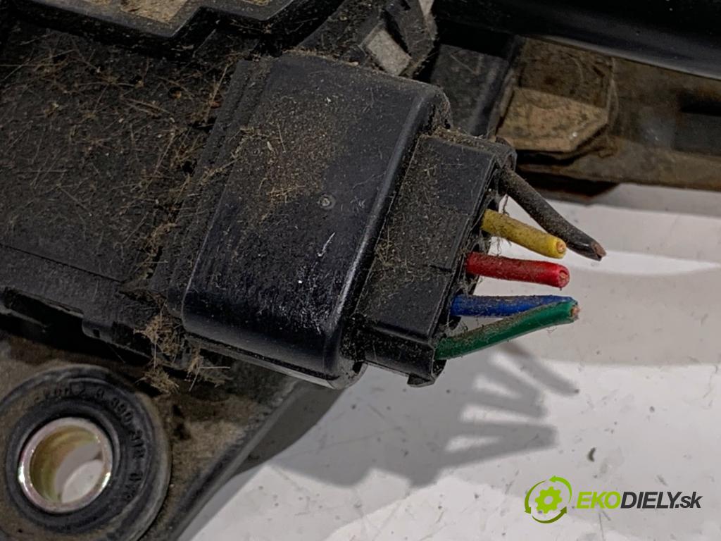 KIA PICANTO I liftback 2006 48 kW 1.1 1086 Mechanizmus stieračov predný  (Motorček stieračov predný)