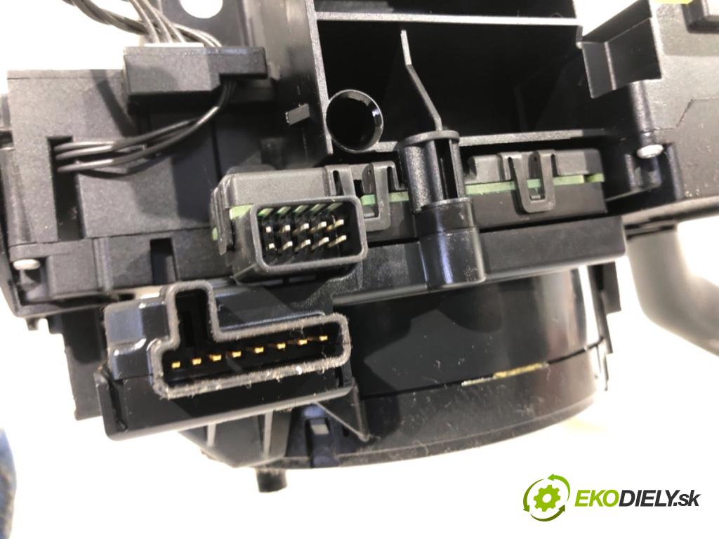 VW PASSAT B6 sedan 2005 103 kW 2.0 TDI 1968 Prepínač kombinovaný 3C0959653 (Prepínacie páčky pod volantom)