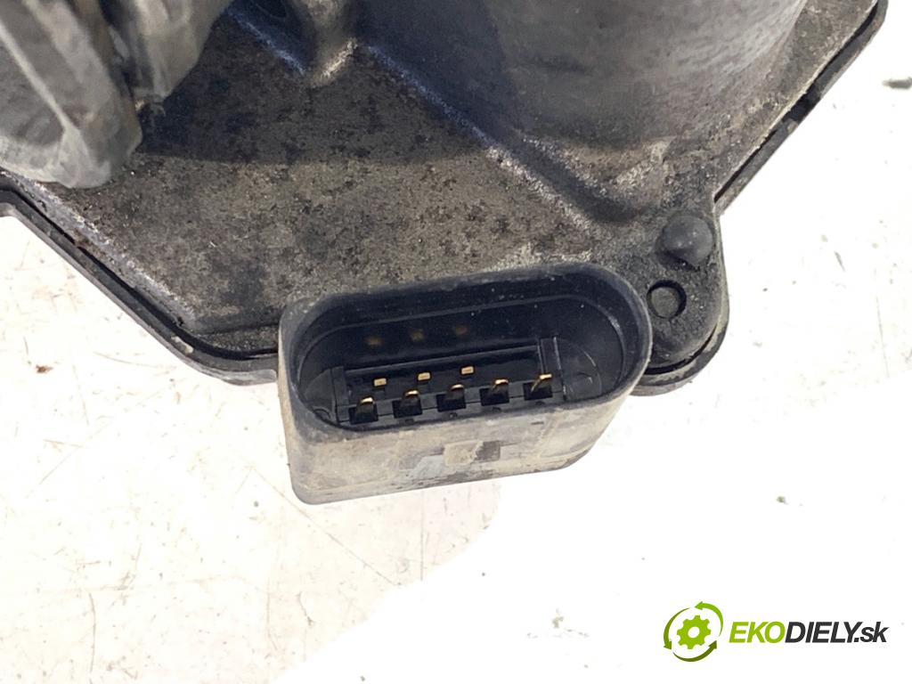 VW PASSAT B6 sedan 2005 103 kW 2.0 TDI 1968 Škrtiaca klapka 03G128063A (Škrtiaca klapka)