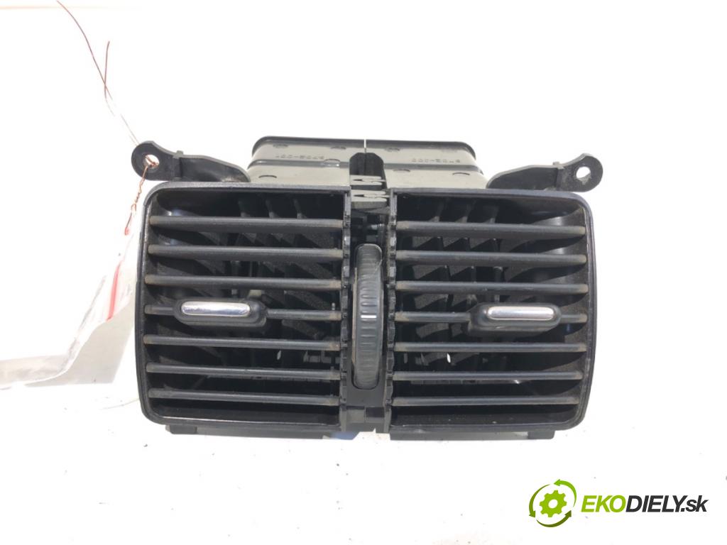 VW PASSAT B6 sedan 2005 103 kW 2.0 TDI 1968 Mriežky kúrenia zad 3C0819203