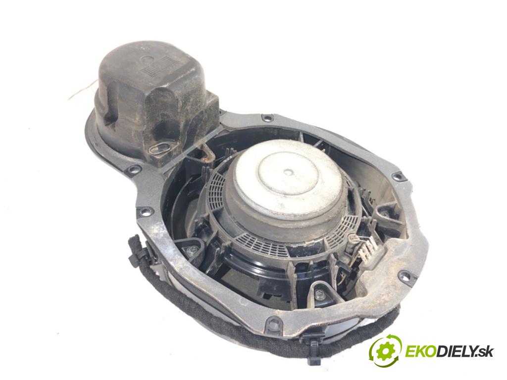 VW PASSAT B6 sedan 2005 103 kW 2.0 TDI 1968 reproduktor Dvere predný ľavy 3C0035454