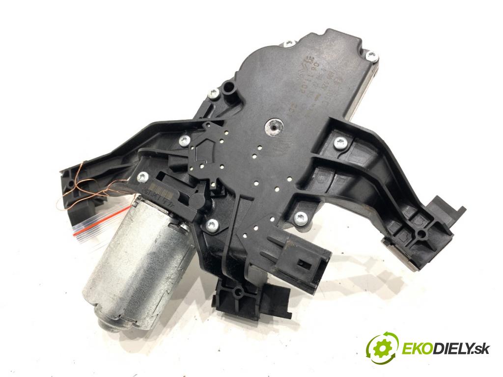 PEUGEOT 207 liftback 2006 50 kW 1.4 HDi 1398 Motor stieračov zad 9652418780