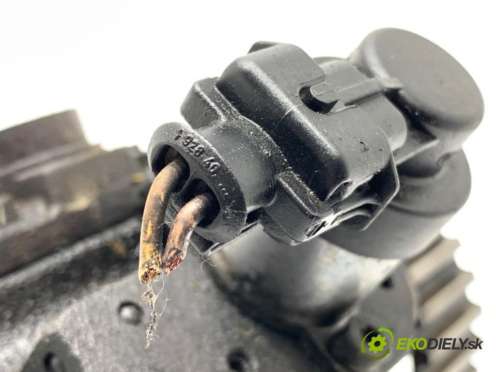 PEUGEOT 207 liftback 2006 50 kW 1.4 HDi 1398 Pumpa vstrekovacia 0445010102 (Vstrekovacie čerpadlo)