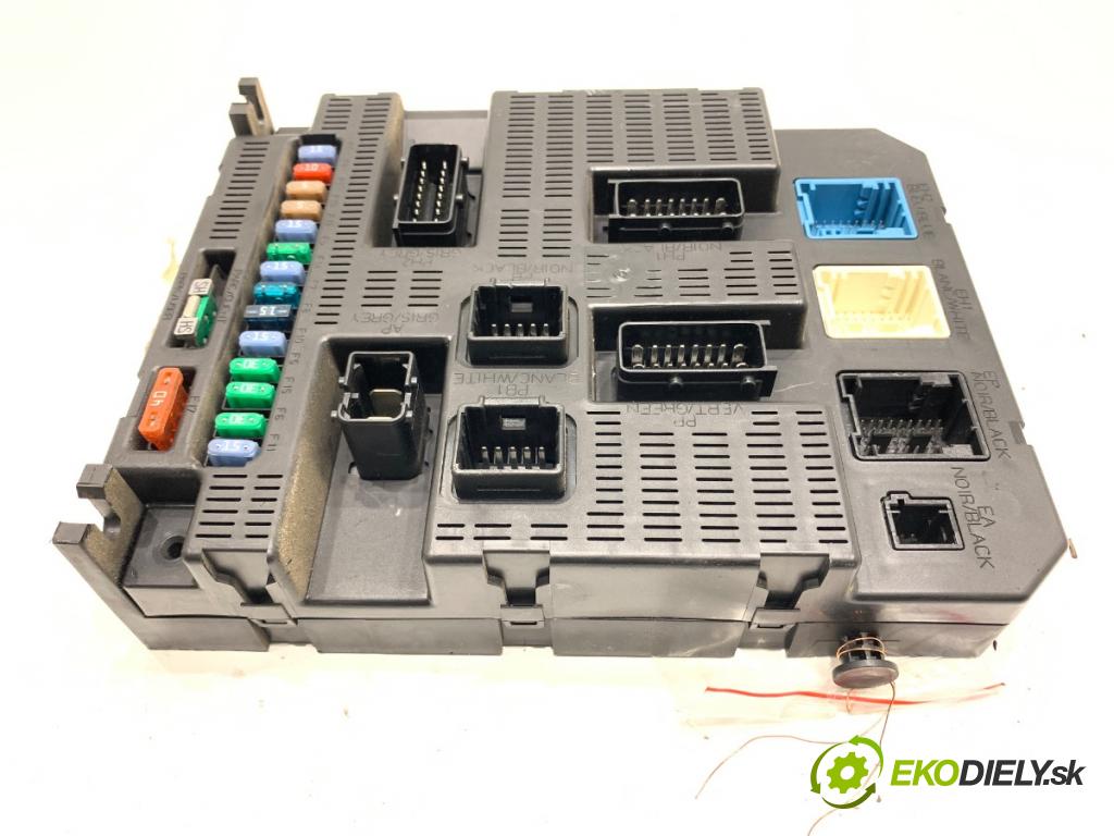 PEUGEOT 207 liftback 2006 50 kW 1.4 HDi 1398 modul BSI 9659285380 (Pojistková skříňka)