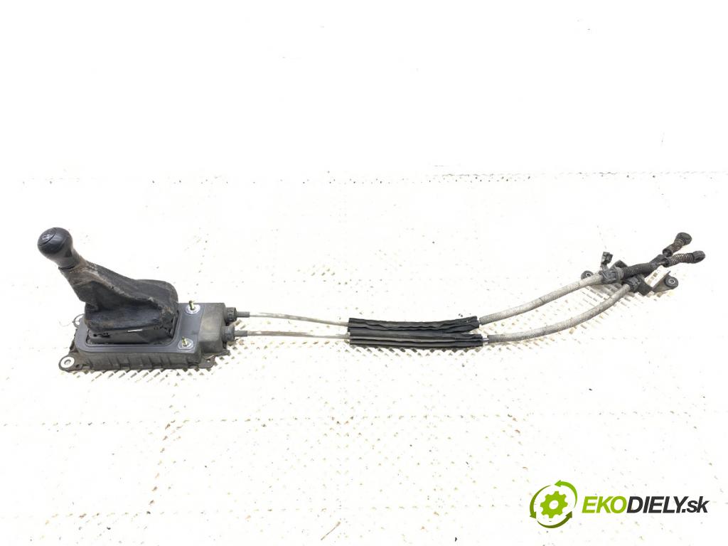 SEAT LEON I liftback 2000 81 kW 1.9 TDI 1896 Kulisa 1J0711061C (Rýchlostná páka (kulisa))