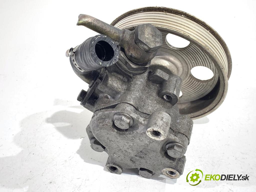 AUDI A4 B6 sedan 2001 96 kW 2.0 1984 pumpa servočerpadlo 8E0145153H (Servočerpadlo)