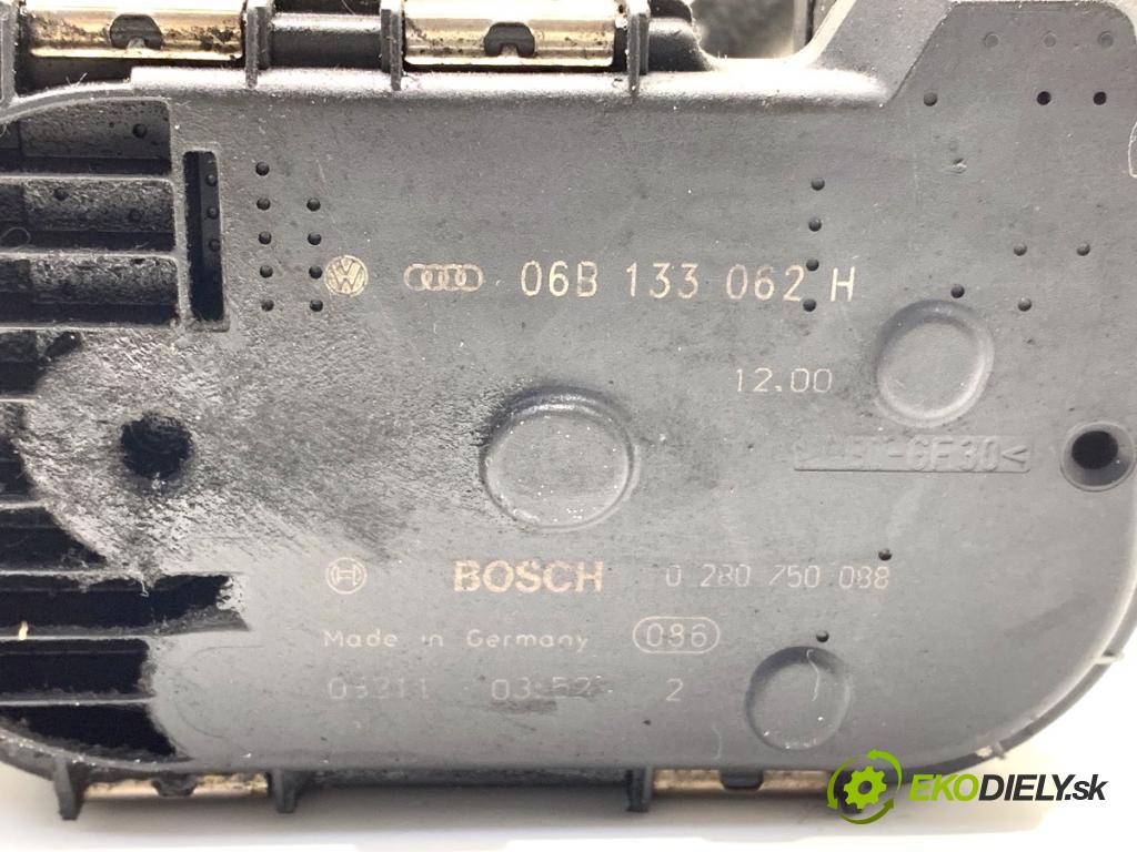 AUDI A4 B6 sedan 2001 96 kW 2.0 1984 Škrtiaca klapka 06B133062H (Škrtiaca klapka)