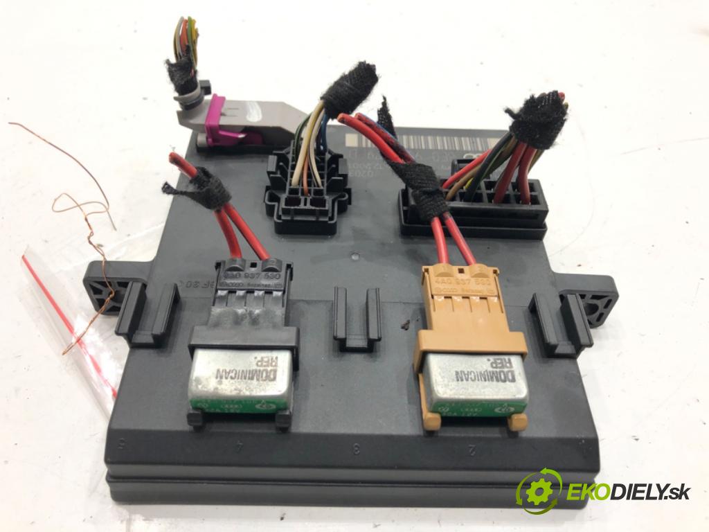 AUDI A4 B6 sedan 2001 96 kW 2.0 1984 Modul svetiel 8E0907279D (Riadiaca jednotka ostatné)