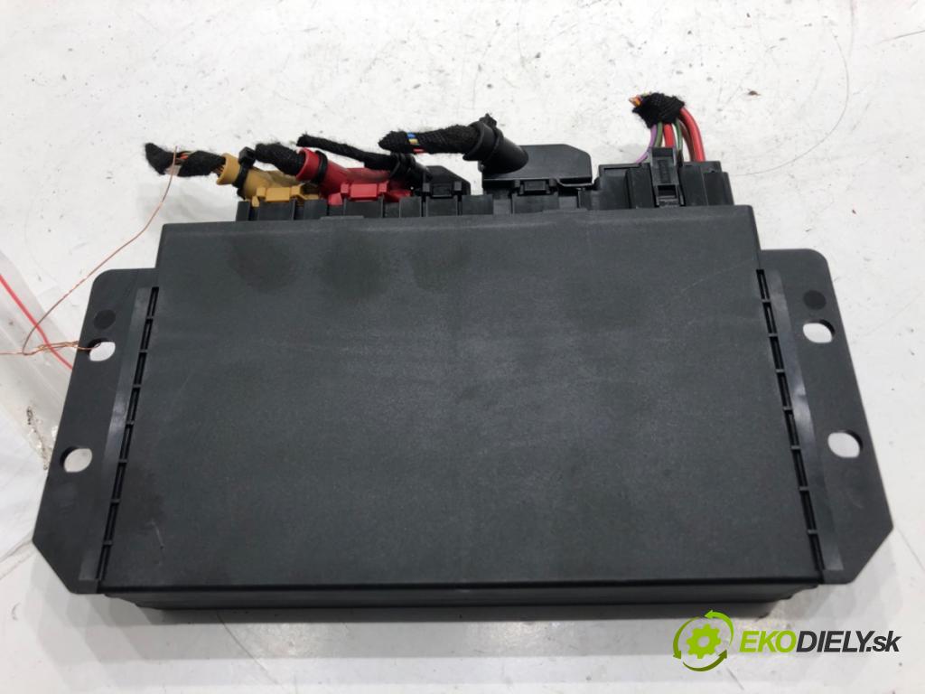 AUDI A4 B6 sedan 2001 96 kW 2.0 1984 Modul komfortu  (Modul komfortu)