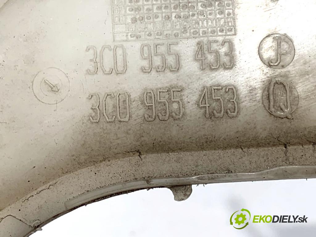 VW PASSAT B6 sedan 2006 77 kW 1.9 TDI 1896 Nádržka ostrekovačov 3C0955453J