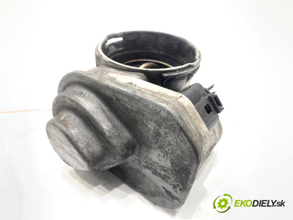 VW PASSAT B6 sedan 2006 77 kW 1.9 TDI 1896 Škrtiaca klapka 038128063G (Škrtiaca klapka)