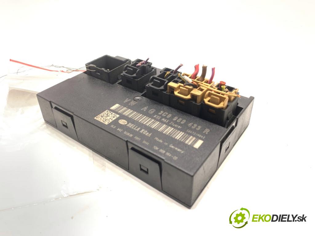 VW PASSAT B6 sedan 2006 77 kW 1.9 TDI 1896 modul komfortu 3C0959433R (Komfortní modul)