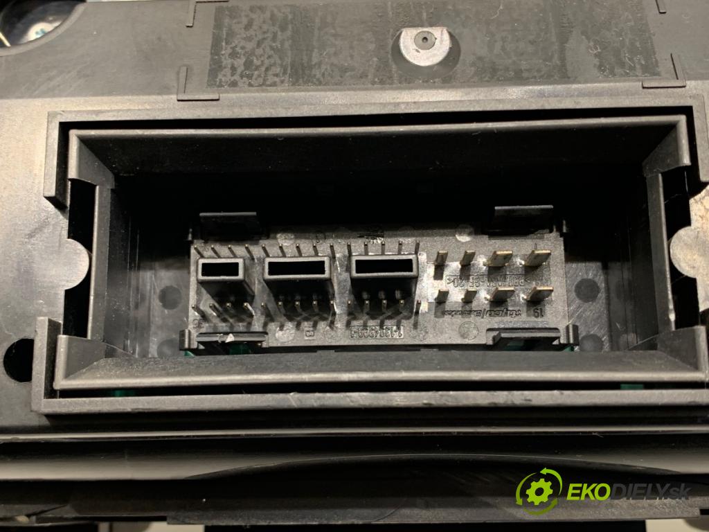 VW PASSAT B6 sedan 2006 77 kW 1.9 TDI 1896 Prístrojovka A2C53194181 (Prístrojová doska)