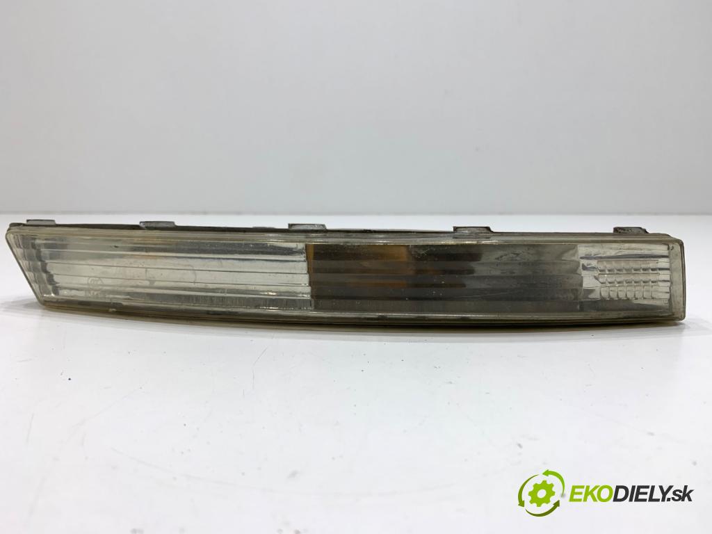 VW PASSAT B6 sedan 2006 77 kW 1.9 TDI 1896 Smerovka pravy predný  (Kľučka dverí ostatné)