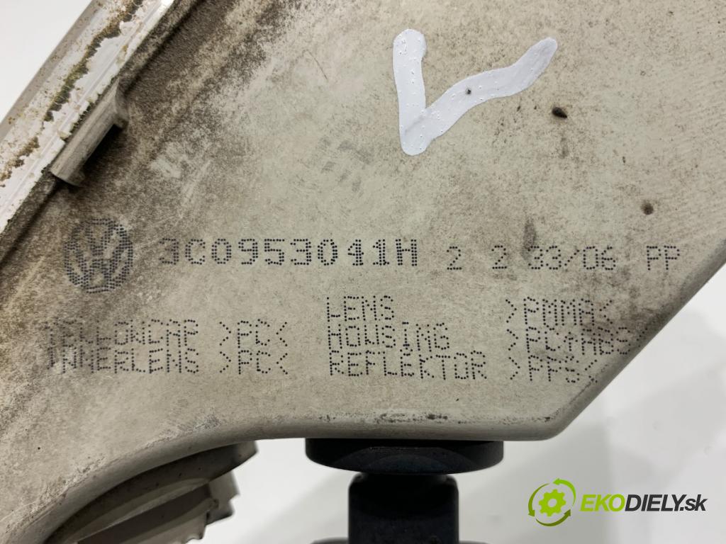 VW PASSAT B6 sedan 2006 77 kW 1.9 TDI 1896 Smerovka ľavy predný  (Kľučka dverí ostatné)