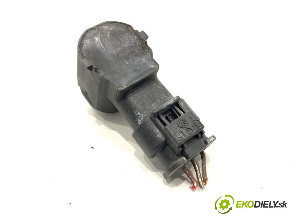 VW PASSAT B6 sedan 2006 77 kW 1.9 TDI 1896 Snímač PDC 3C0919275L