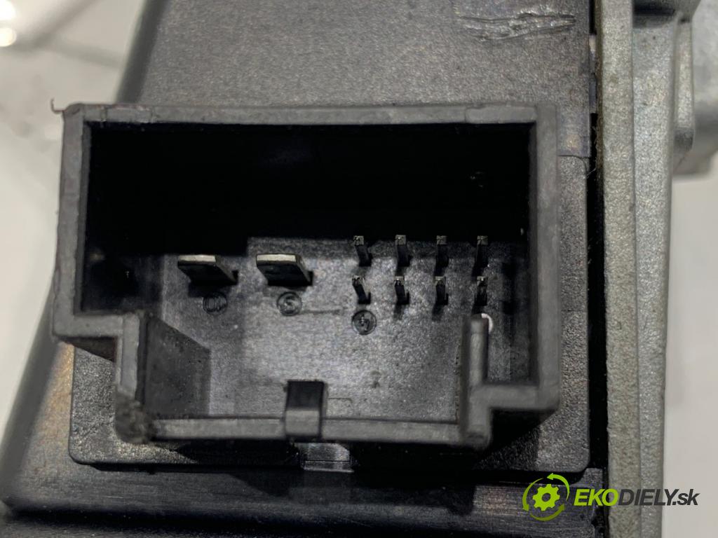 VW PASSAT B6 sedan 2006 77 kW 1.9 TDI 1896 blokáda volantu 3C0905861F (Riadenie ostatné)