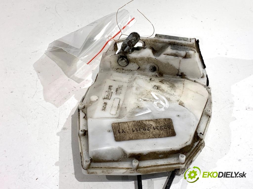 FIAT SEDICI SUV 2011 88 kW 1.6 16V 4x4 1586 zámok Dvere pravy zad 82301-79J11