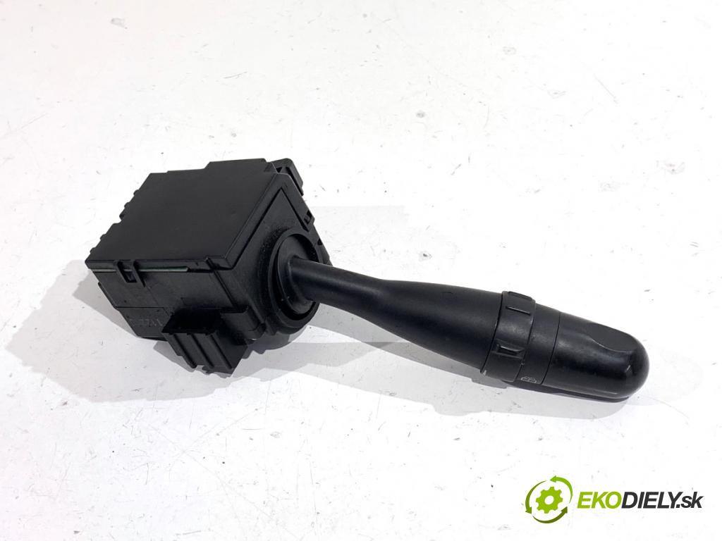 FIAT SEDICI SUV 2011 88 kW 1.6 16V 4x4 1586 Prepínač stieračov  (Prepínacie páčky pod volantom)