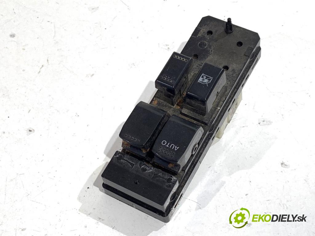 FIAT SEDICI SUV 2011 88 kW 1.6 16V 4x4 1586 Prepínač okien  (Prepínacie páčky pod volantom)