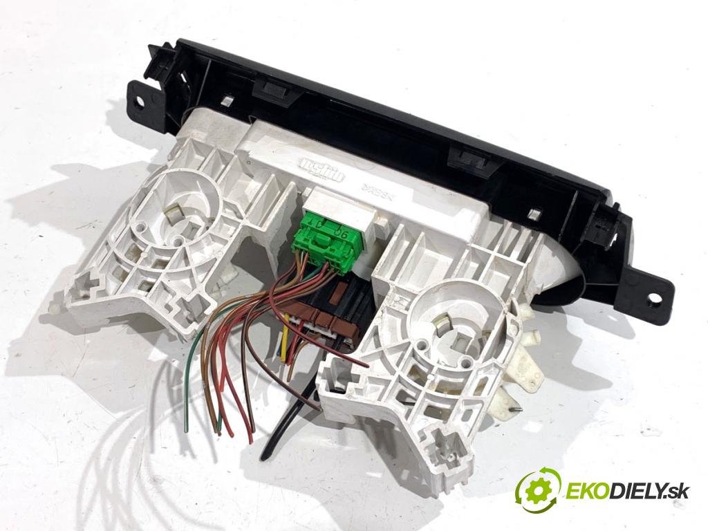 FIAT SEDICI SUV 2011 88 kW 1.6 16V 4x4 1586 Panel ovládania kúrenia  (Prepínacie páčky pod volantom)