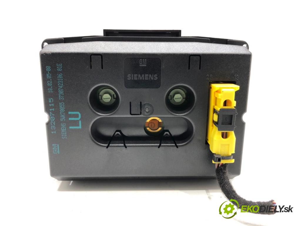 OPEL ZAFIRA A nadwozie wielkoprzestrzenne (MPV) 2005 92 kW 1.8 16V (F75) 1796 Dislpej 13207115 (Prístrojová doska)