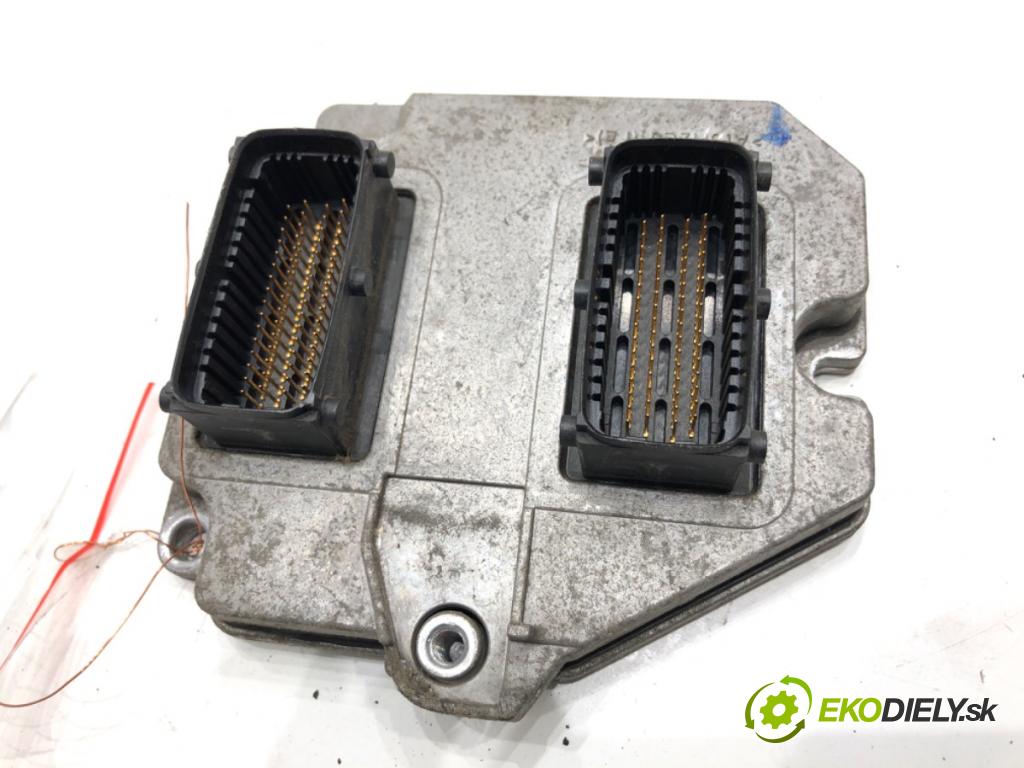 OPEL ZAFIRA A nadwozie wielkoprzestrzenne (MPV) 2005 92 kW 1.8 16V (F75) 1796 riadiaca jednotka Motor 55555600 (Riadiaca jednotka)