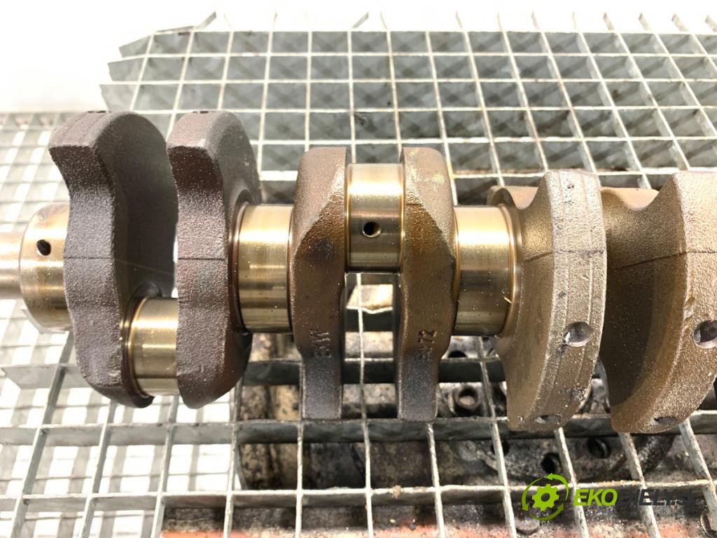 BMW E46 Kombi 2001 125 kW 323 i 2494 Kardaň, hriadeľ KLIKA: M54B22 1427886 (Blok motora ostatné)