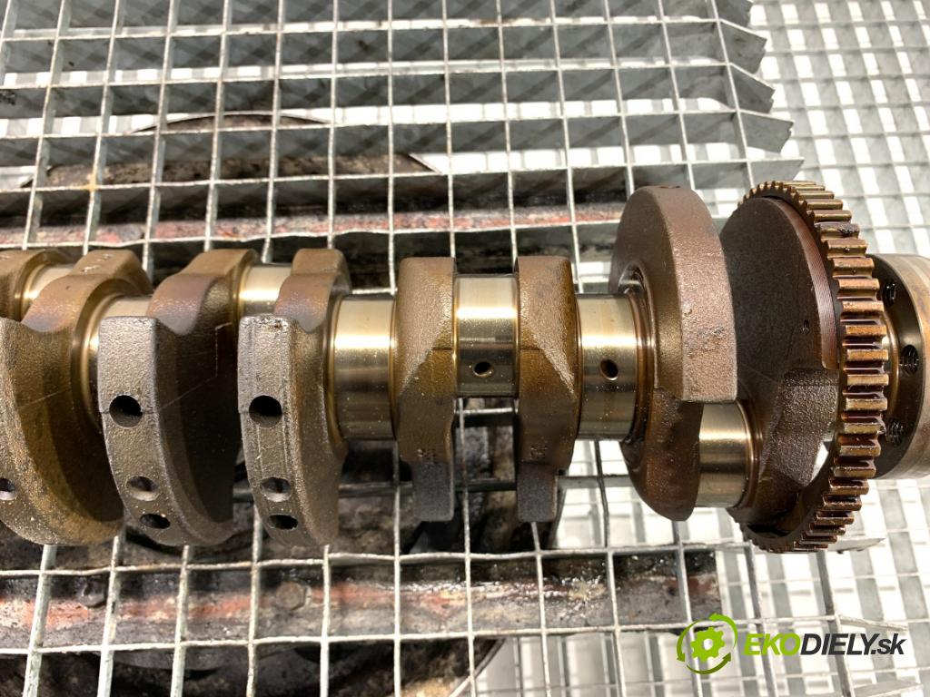 BMW E46 Kombi 2001 125 kW 323 i 2494 Kardaň, hriadeľ KLIKA: M54B22 1427886 (Blok motora ostatné)