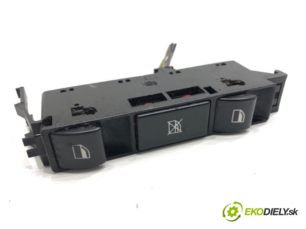BMW E46 Kombi 2001 125 kW 323 i 2494 SPÍNAČE: okien 8381518 8381514