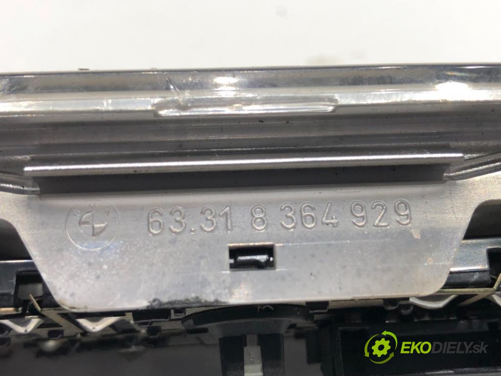 BMW E46 Kombi 2001 125 kW 323 i 2494 Svetlo stropné 8364929