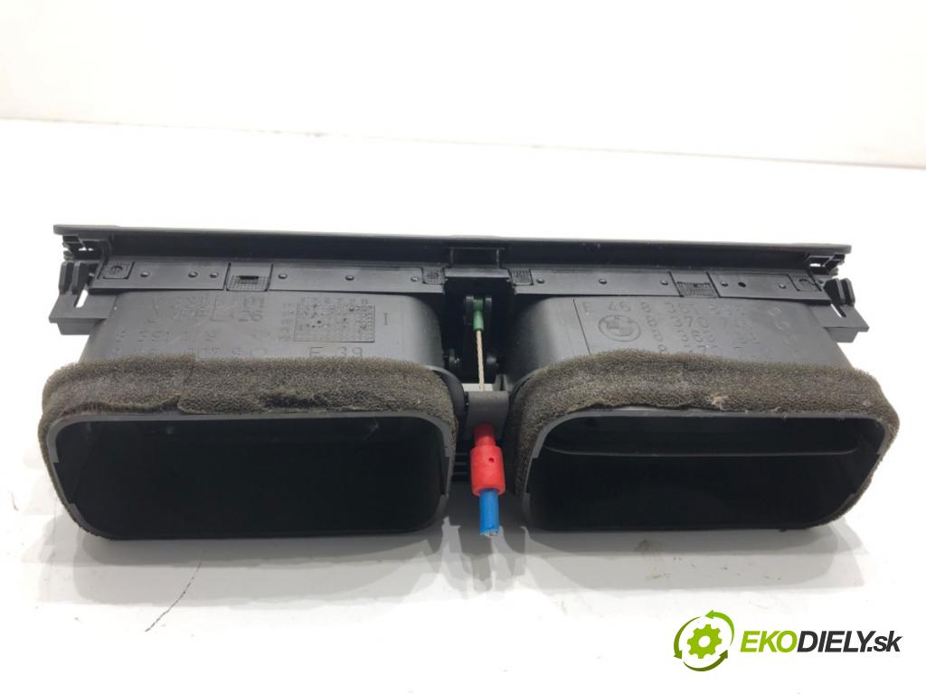 BMW E46 Kombi 2001 125 kW 323 i 2494 Mriežky kúrenia predný 8363199