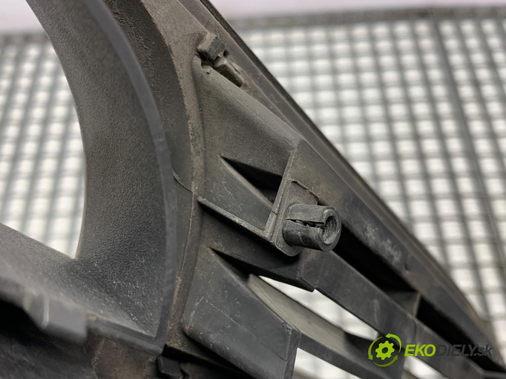 OPEL ZAFIRA A nadwozie wielkoprzestrzenne (MPV) 2005 92 kW 1.8 16V (F75) 1796 mřížka maska 24453538 (Přední mřížka (maska chladiče))