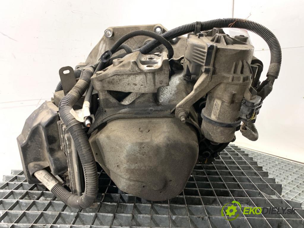 PEUGEOT 208 I liftback 2012 50 kW 1.4 HDi 1398 Prevodovka 20CQ97 (Prevodovka)