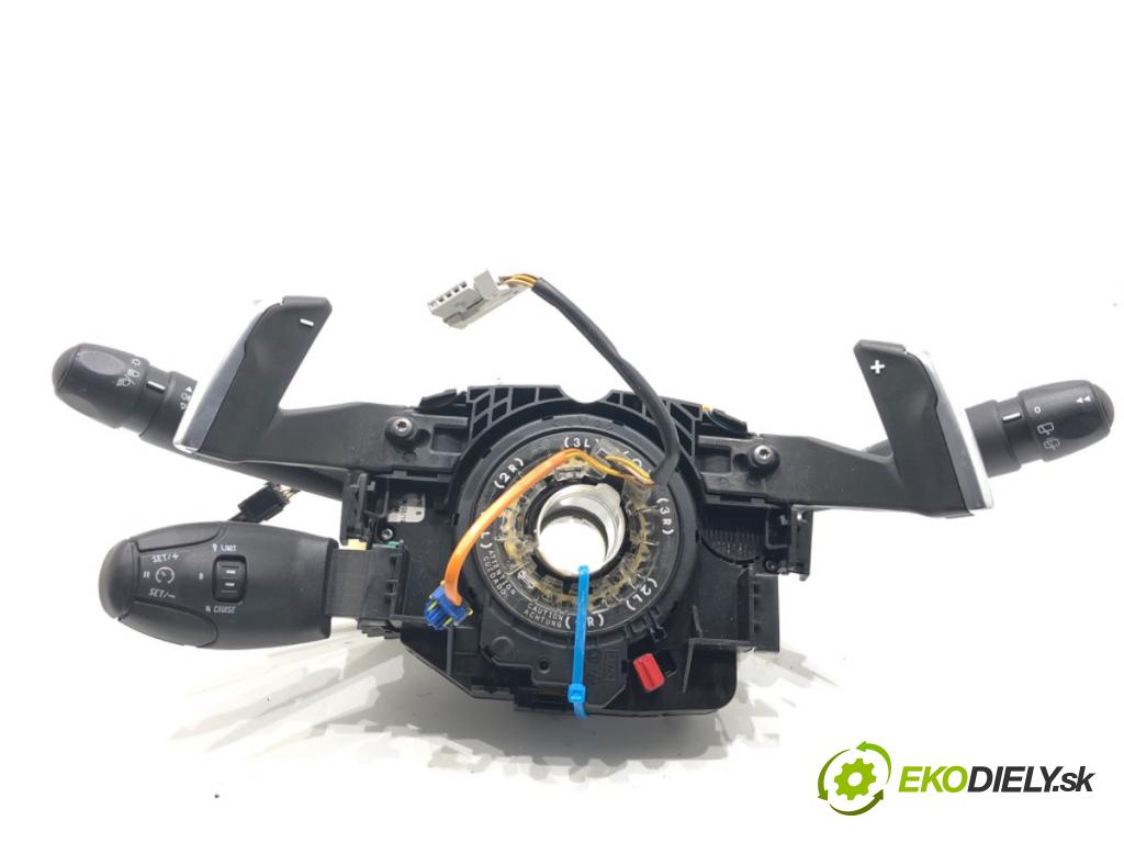 PEUGEOT 208 I liftback 2012 50 kW 1.4 HDi 1398 Prepínač kombinovaný 96756731ZD (Prepínacie páčky pod volantom)