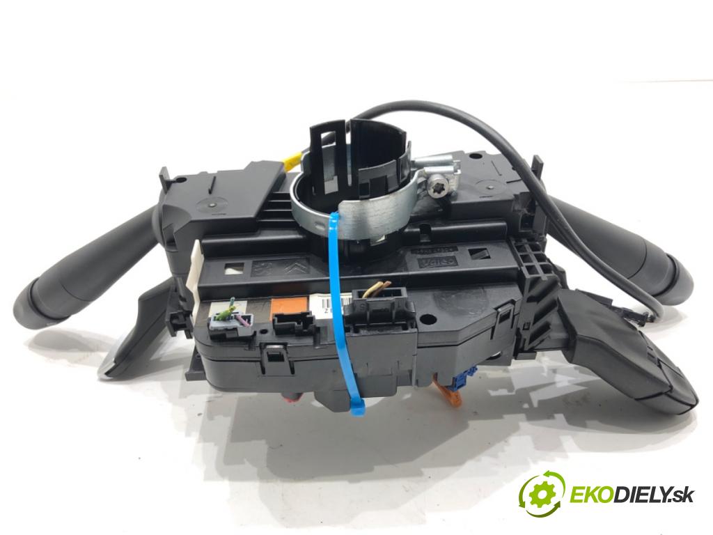 PEUGEOT 208 I liftback 2012 50 kW 1.4 HDi 1398 Prepínač kombinovaný 96756731ZD (Prepínacie páčky pod volantom)