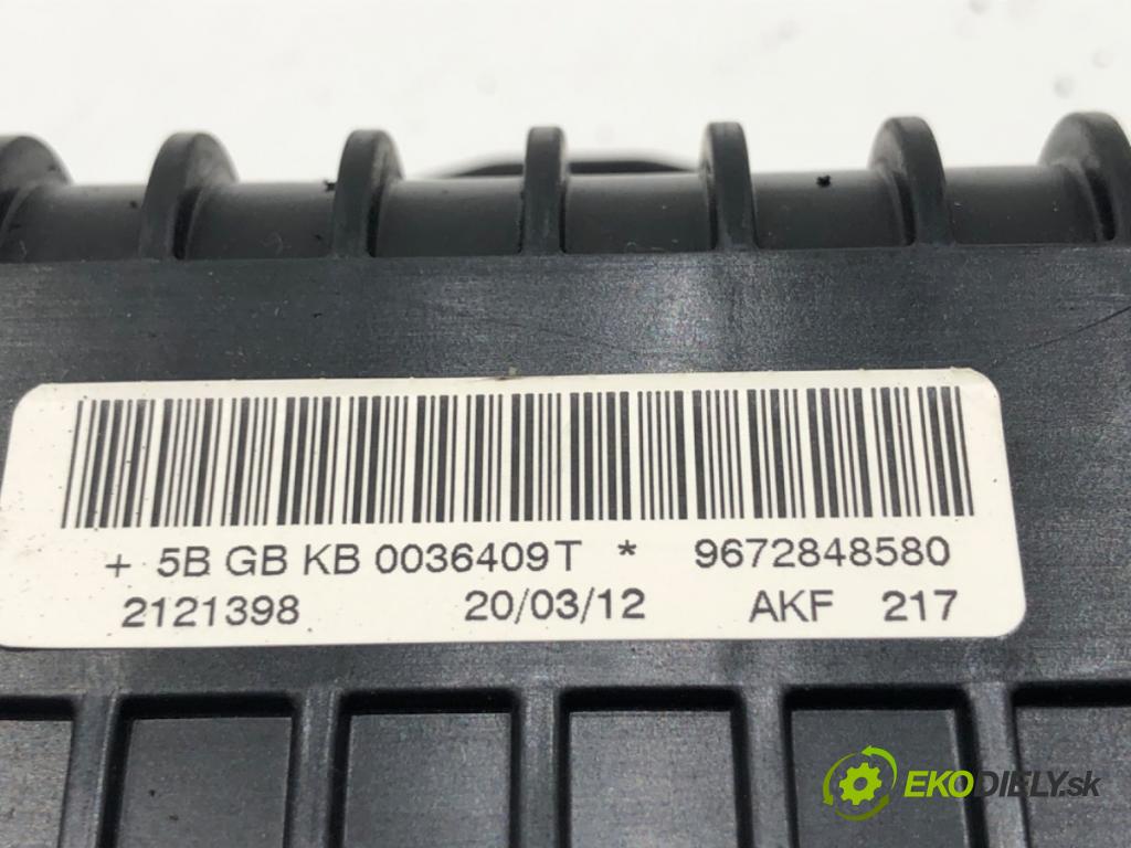 PEUGEOT 208 I liftback 2012 50 kW 1.4 HDi 1398 AirBag spolujezdce 9672848580 (Airbag)