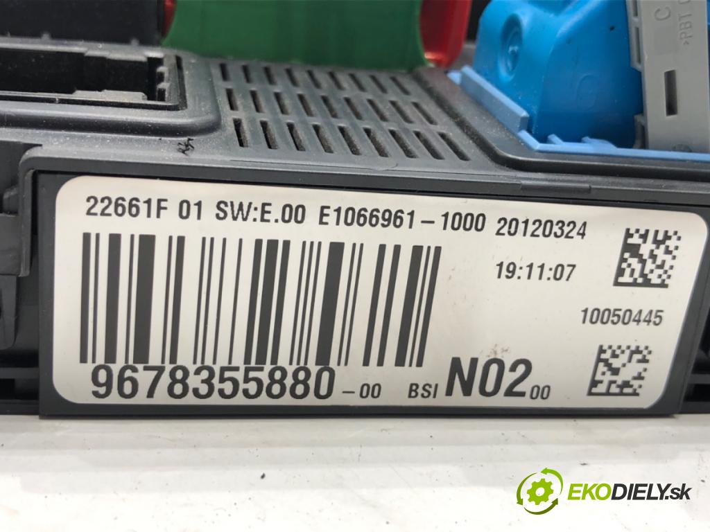 PEUGEOT 208 I liftback 2012 50 kW 1.4 HDi 1398 modul BSI 9678355880 (Pojistková skříňka)