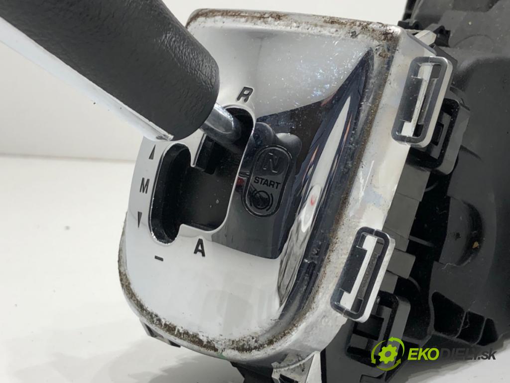 PEUGEOT 208 I liftback 2012 50 kW 1.4 HDi 1398 Kulisa 9681692380 (Rýchlostná páka (kulisa))