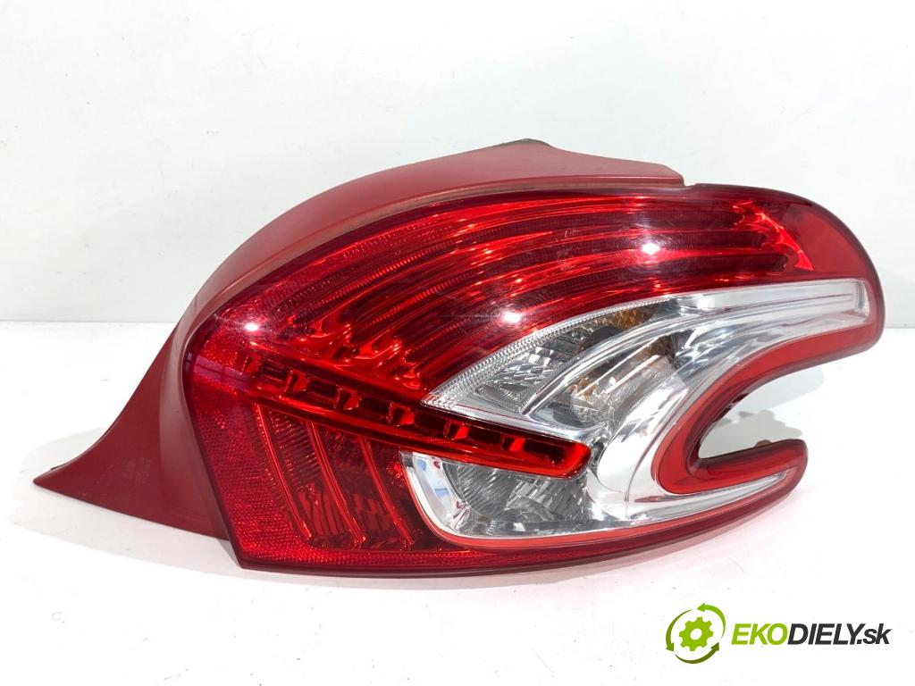 PEUGEOT 208 I liftback 2012 50 kW 1.4 HDi 1398 světlo pravý zadní část 9672628380