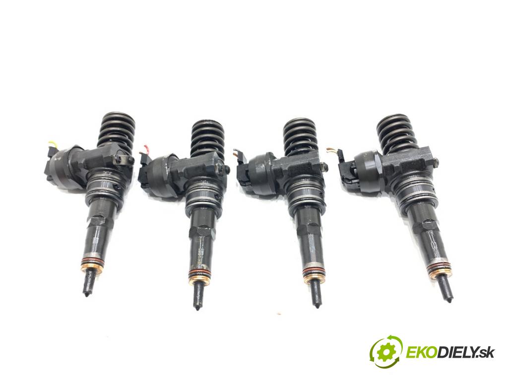 VW GOLF V liftback 2005 66 kW 1.9 TDI 1896 vstrekovače 038130073AG