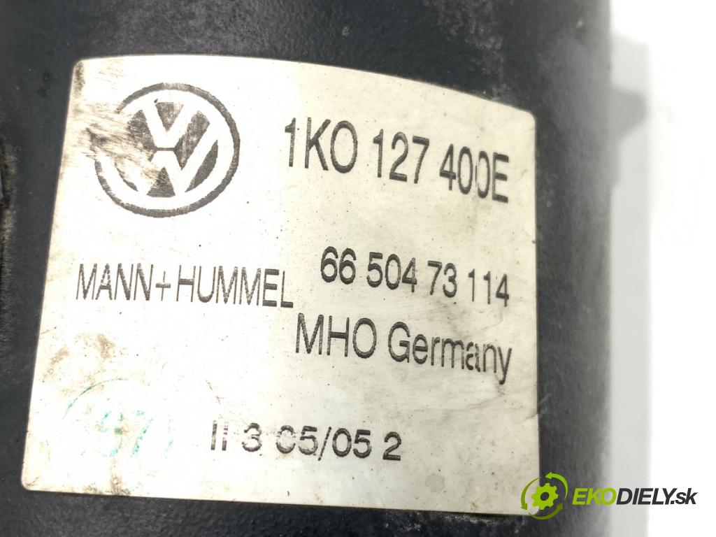 VW GOLF V liftback 2005 66 kW 1.9 TDI 1896 Obal filtra paliva 1K0127400E (Obal palivového filtra)