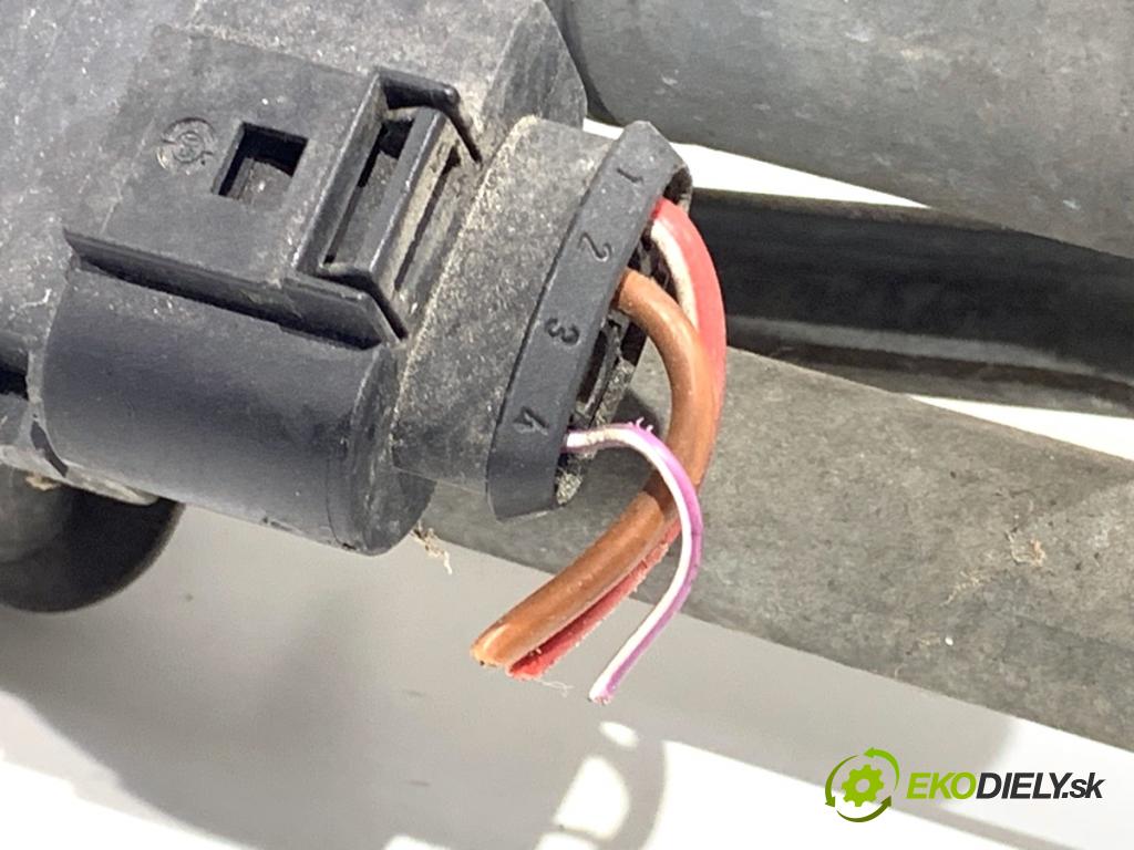 VW GOLF V liftback 2005 66 kW 1.9 TDI 1896 Mechanizmus stieračov predný 1K1955023D (Motorček stieračov predný)