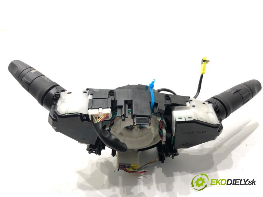 NISSAN MICRA K12 liftback 2009 48 kW 1.2 16V 1240 Prepínač kombinovaný 255609U03D (Prepínacie páčky pod volantom)