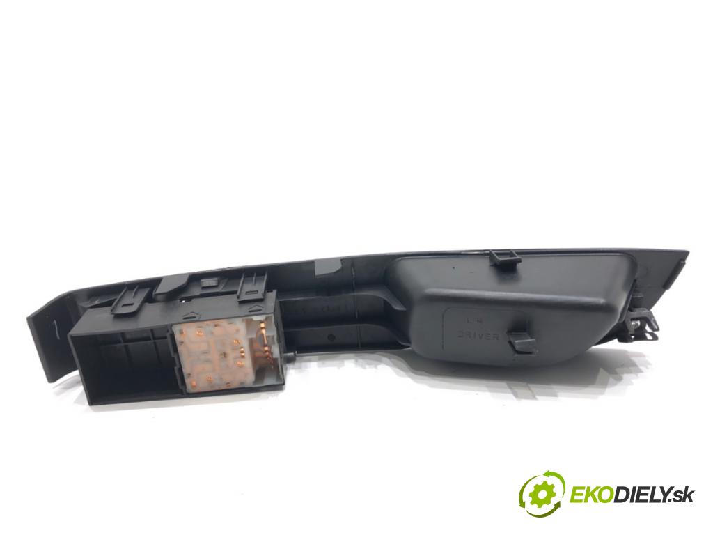 NISSAN MICRA K12 liftback 2009 48 kW 1.2 16V 1240 Prepínač okien 80901AX100 (Prepínacie páčky pod volantom)