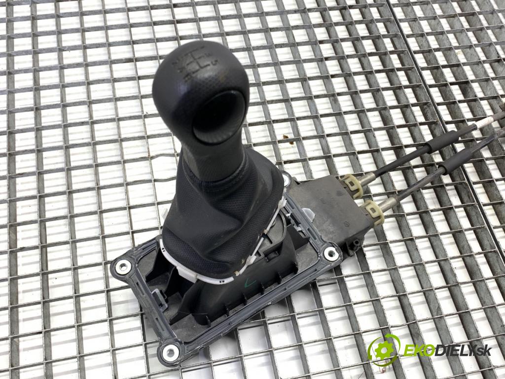 NISSAN MICRA K12 liftback 2009 48 kW 1.2 16V 1240 Kulisa  (Rýchlostná páka (kulisa))